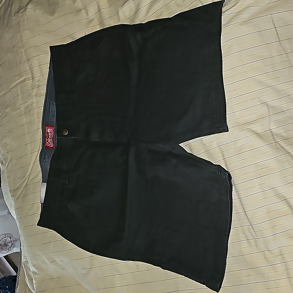Coleman Olive shorts Size 38 Waist - Picture 2 of 10